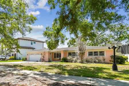 2607 S BRYANT CIRCLE