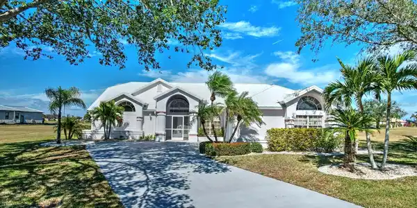 24344 PENHOLLOW COURT