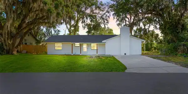 2517 ROYAL PALM DRIVE