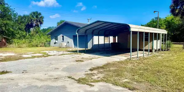 890 FLAKE ROAD