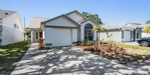 11639 SUNSHINE POND ROAD