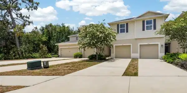 2911 JACOB CROSSING LANE