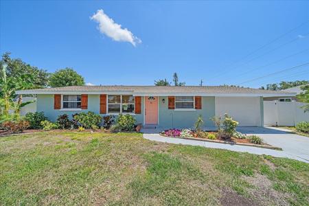 130 E SEMINOLE DRIVE
