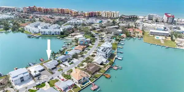 203 BATH CLUB BOULEVARD N