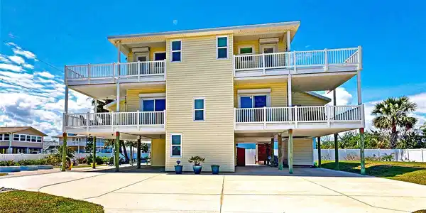 23 MOODY DRIVE