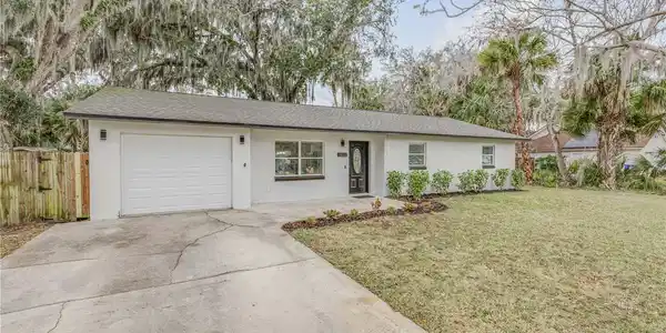 1622 PINE TREE DRIVE