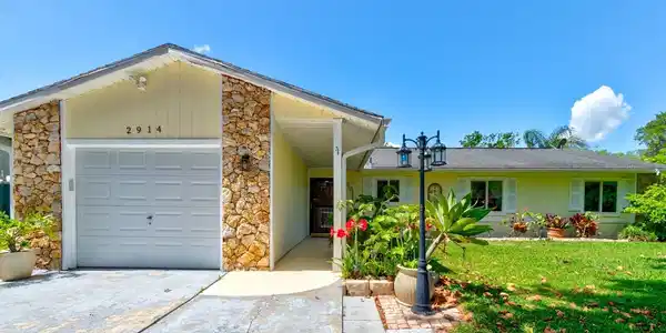 2914 SABAL PALM DRIVE