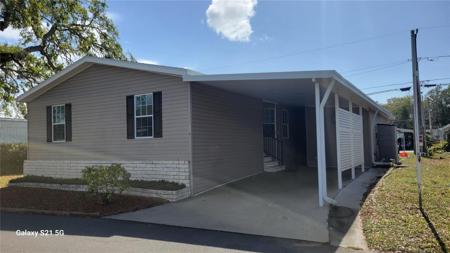 585 SKY HARBOR DRIVE
