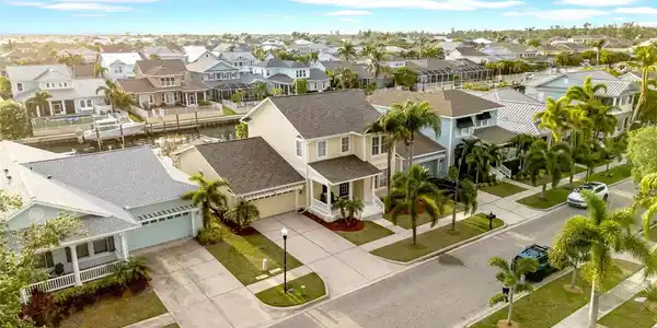 422 ISLEBAY DRIVE