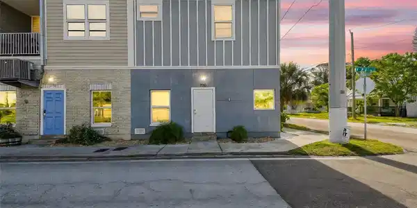 720 S 22ND STREET