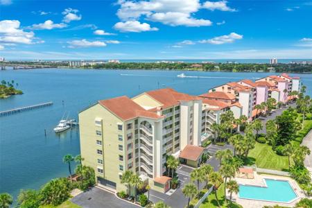 521 MARINA POINT DRIVE