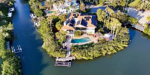 1862 ISLAND WAY