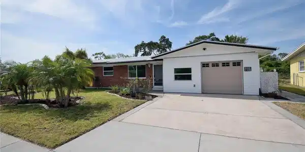 1445 LESTER COURT