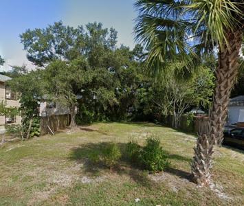1303 17TH STREET W