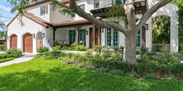 90 BAHAMA CIRCLE