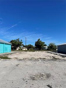 3782 TAMIAMI TRAIL