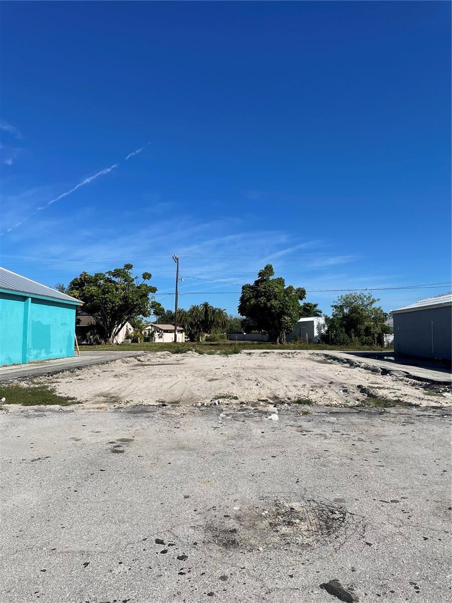 Image 1 Image 1