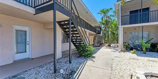 616 GUILD DRIVE