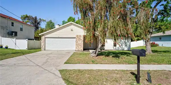 16139 VILLA DRIVE