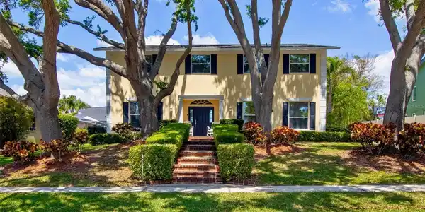 13067 FARMINGTON TRAIL