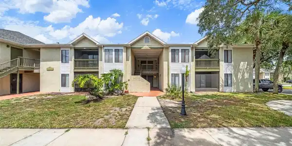 3545 SABLE PALM LANE