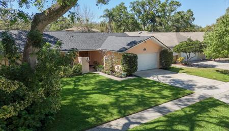 1876 OAK FOREST DRIVE E
