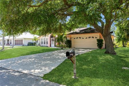 3251 EMERALD LANE