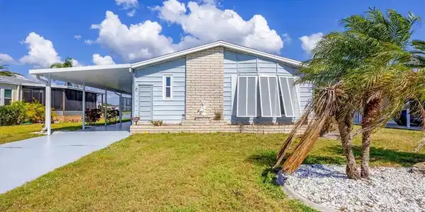 809 TANGERINE WOODS BOULEVARD