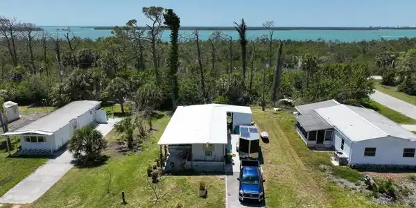 2906 WATERSIDE DRIVE
