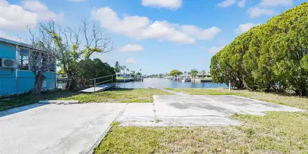 6446 TOWER DRIVE