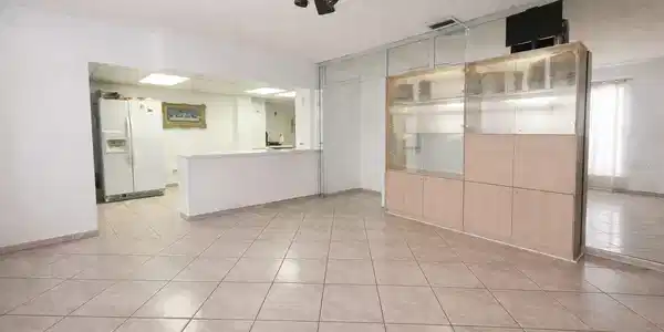 Image 3 Image 3