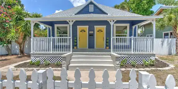808 7TH STREET N