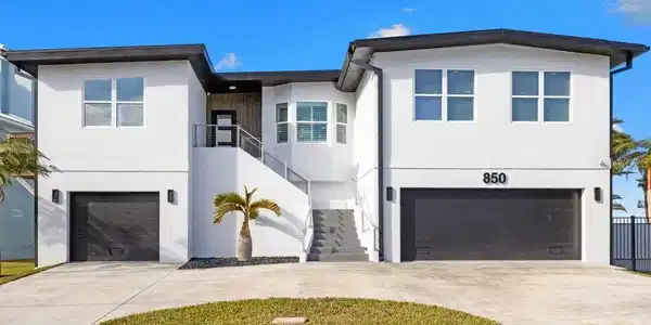 850 BAY POINT DRIVE