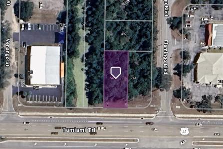 742 TAMIAMI TRAIL