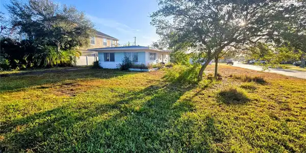 568 TRADE WINDS DRIVE