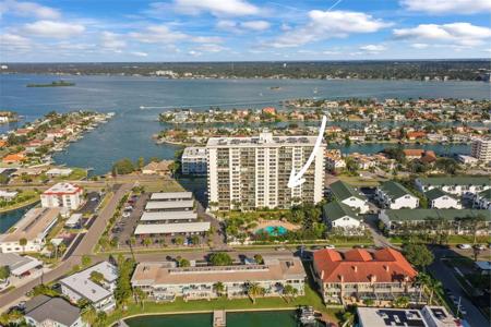 400 ISLAND WAY
