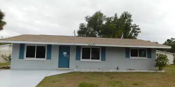 4721 POMPANO ROAD