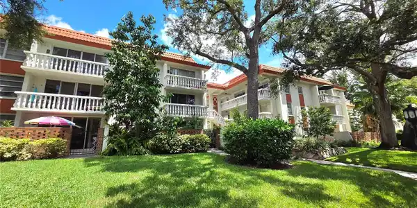 1001 PEARCE DRIVE