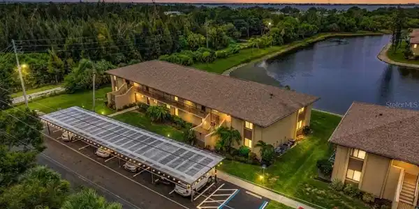 4000 OAKVIEW DRIVE