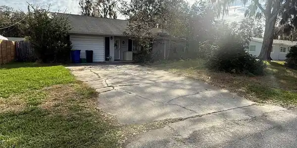 2225 PINE TREE DRIVE