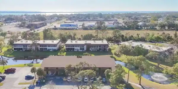 11 QUAILS RUN BOULEVARD