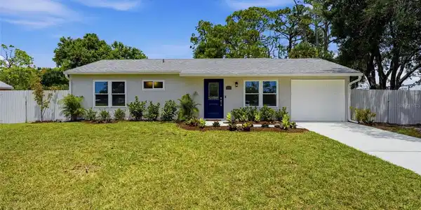 6338 KENWOOD DRIVE