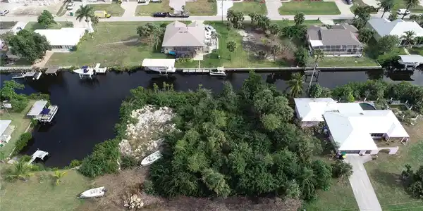 4114 PALM DRIVE