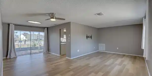 Image 4 Image 4
