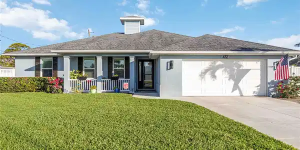432 W GATE DRIVE