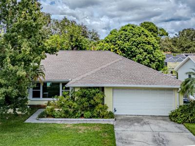 61 HARBOR WOODS CIRCLE