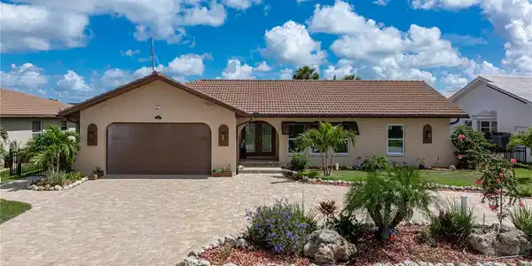 2814 LA MANCHA COURT