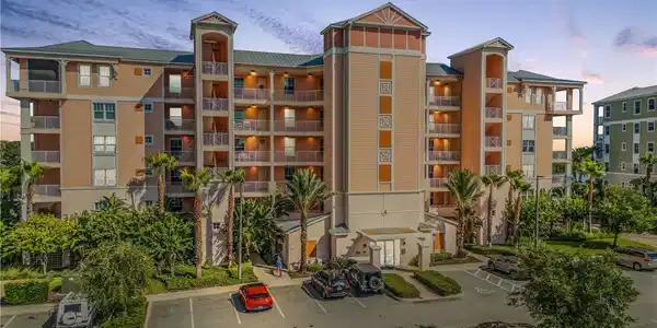 4 RIVERWALK DRIVE