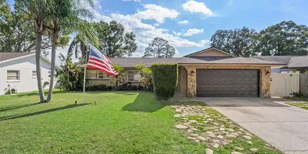 1407 GARDEN AVENUE