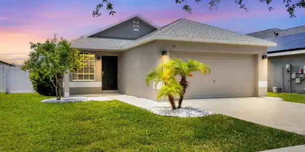711 BRENTON LEAF DRIVE